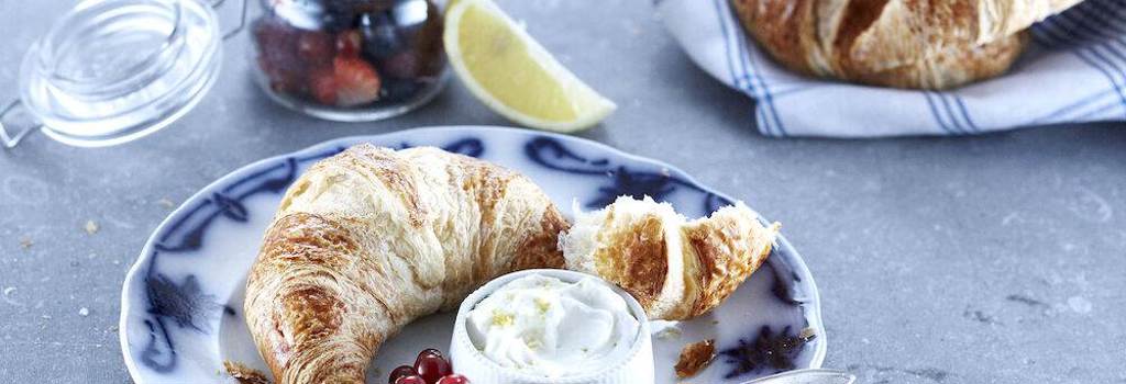23555_Croissant, beauty